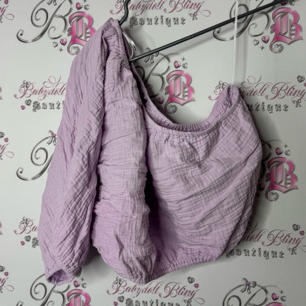 DKNY one shoulder top cropped shirt purple light Lavender crinkle fabric